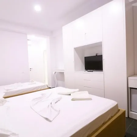 Hotel Memi *