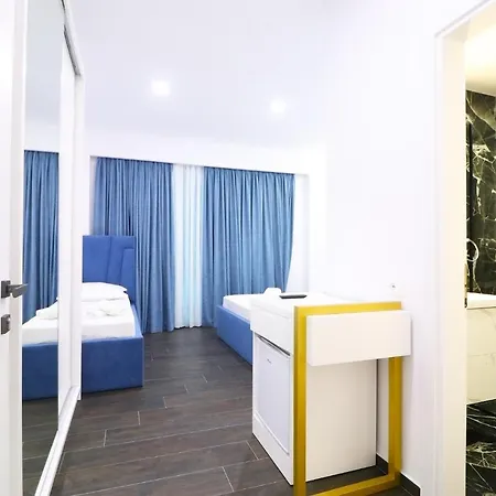 Hotel Memi *