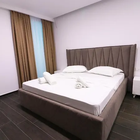 Memi Hotel Borsh